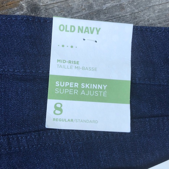 NWT Dark wash Old Navy Super Skinny Mid Rise 8 - Picture 2 of 6